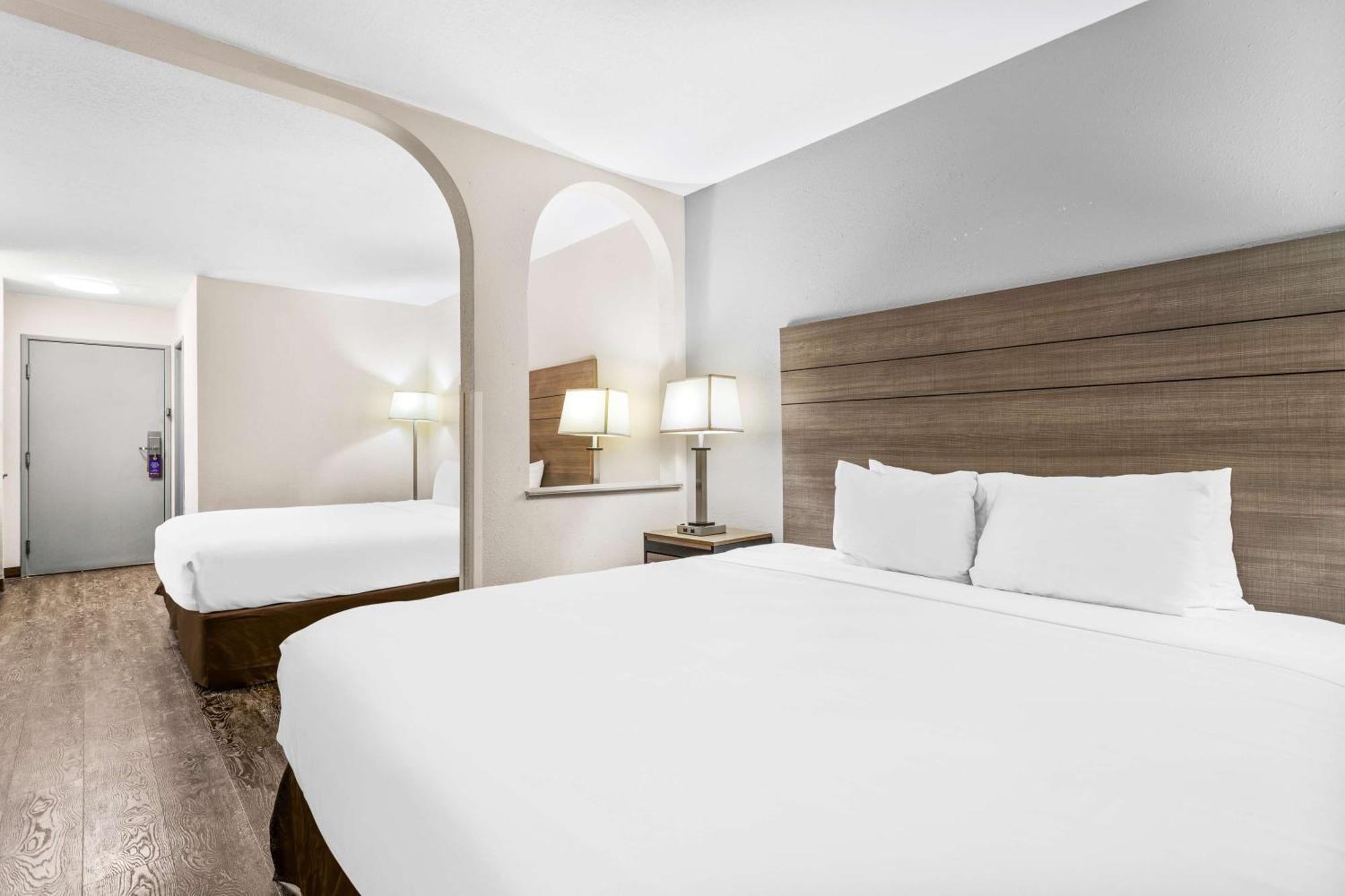 Surestay Hotel By Best Western Albuquerque Midtown Exterior photo