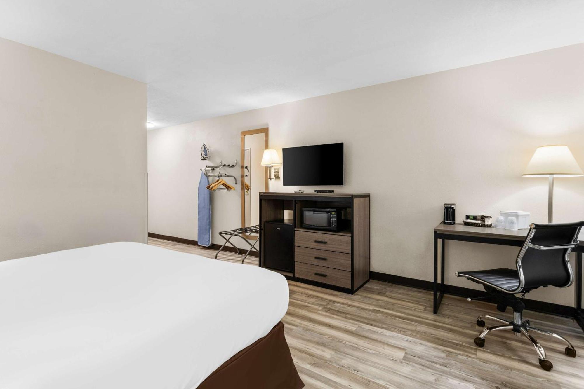 Surestay Hotel By Best Western Albuquerque Midtown Exterior photo