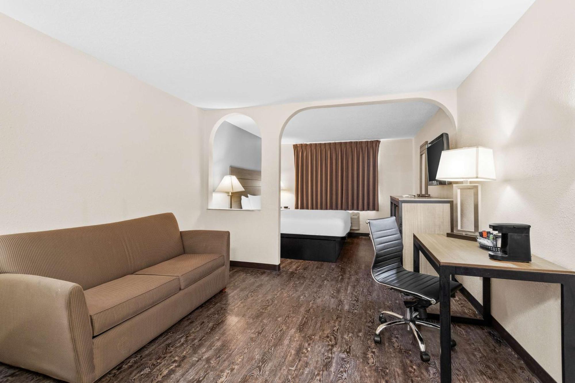 Surestay Hotel By Best Western Albuquerque Midtown Exterior photo