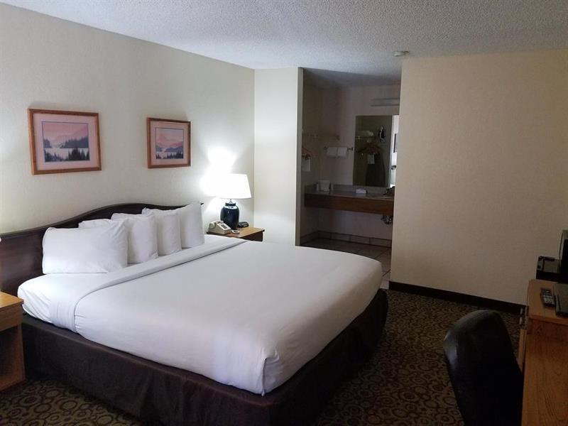 Surestay Hotel By Best Western Albuquerque Midtown Exterior photo